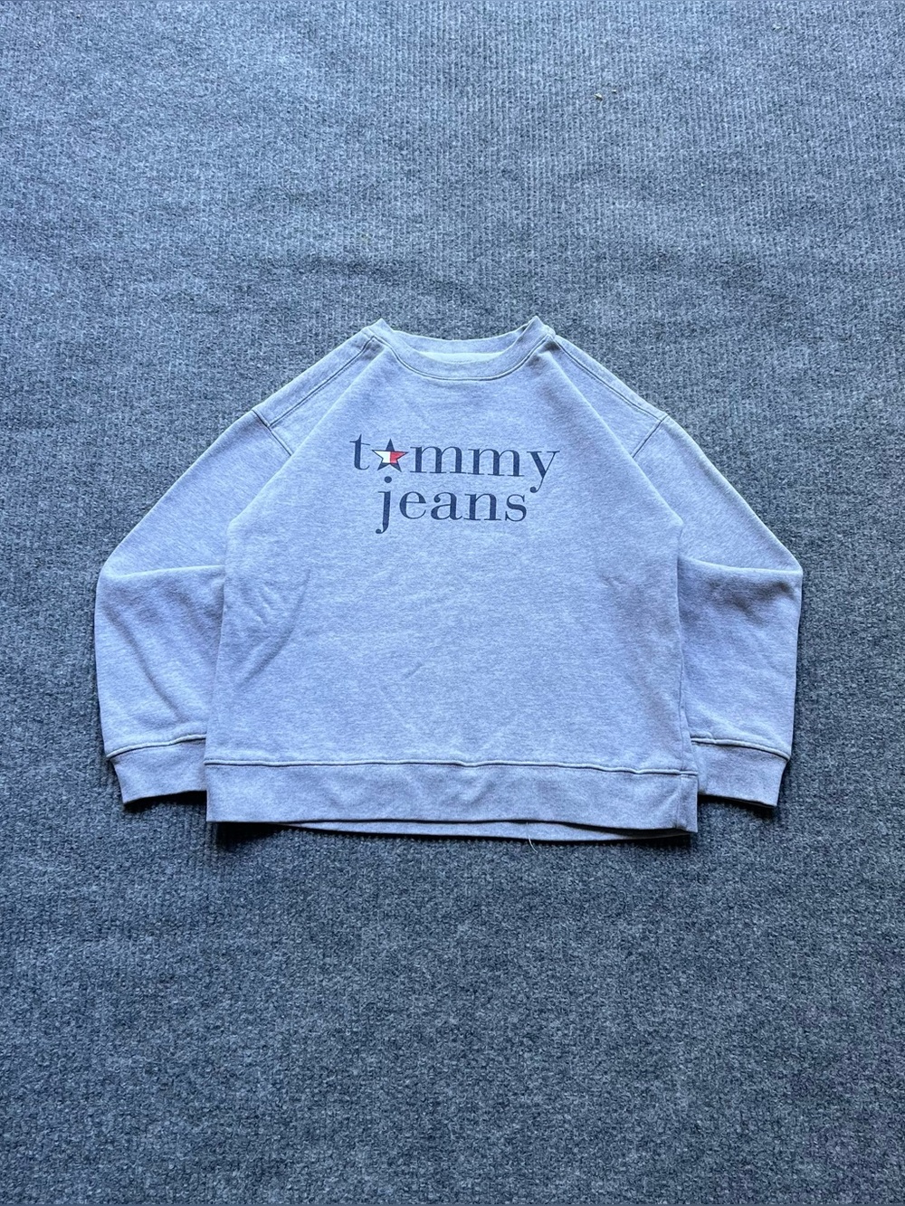 Vintage 90s Tommy Hilfiger Sweatshirt